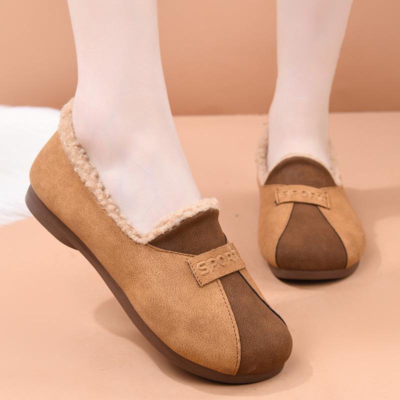 Cotton Shoes Women's New Casual Velvet Thickened Mother Shoes One Pedal Fashion Versatile Warm Doudou Shoes 2025 Direct Sales
