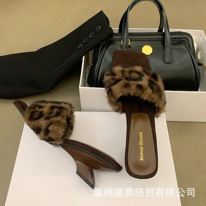 Super fairy keep it for yourself~! One-word with high heels and gentle fluffy slippers for women's autumn and winter wear square head special-shaped