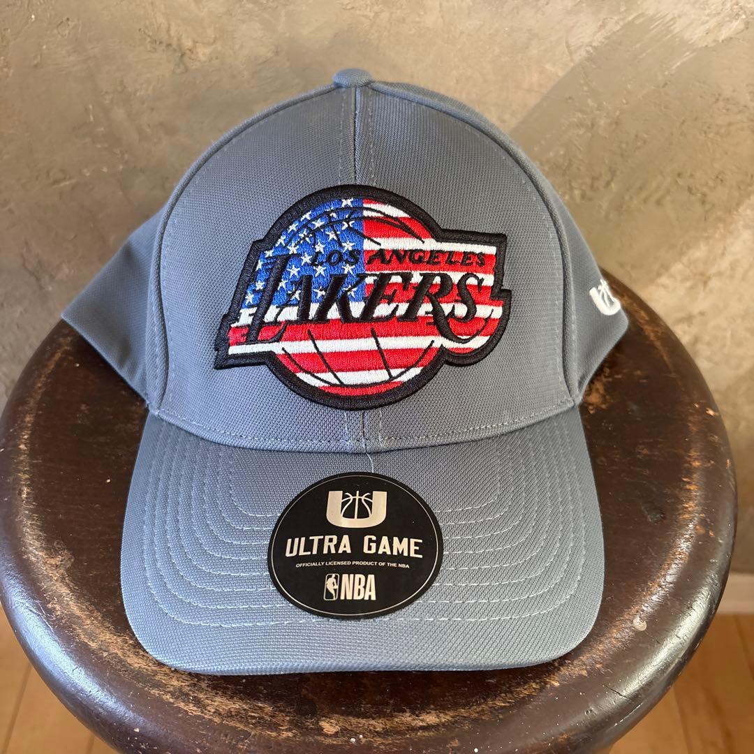 Used NBA ULTRA GAME Los Angeles Lakers Gray Cap