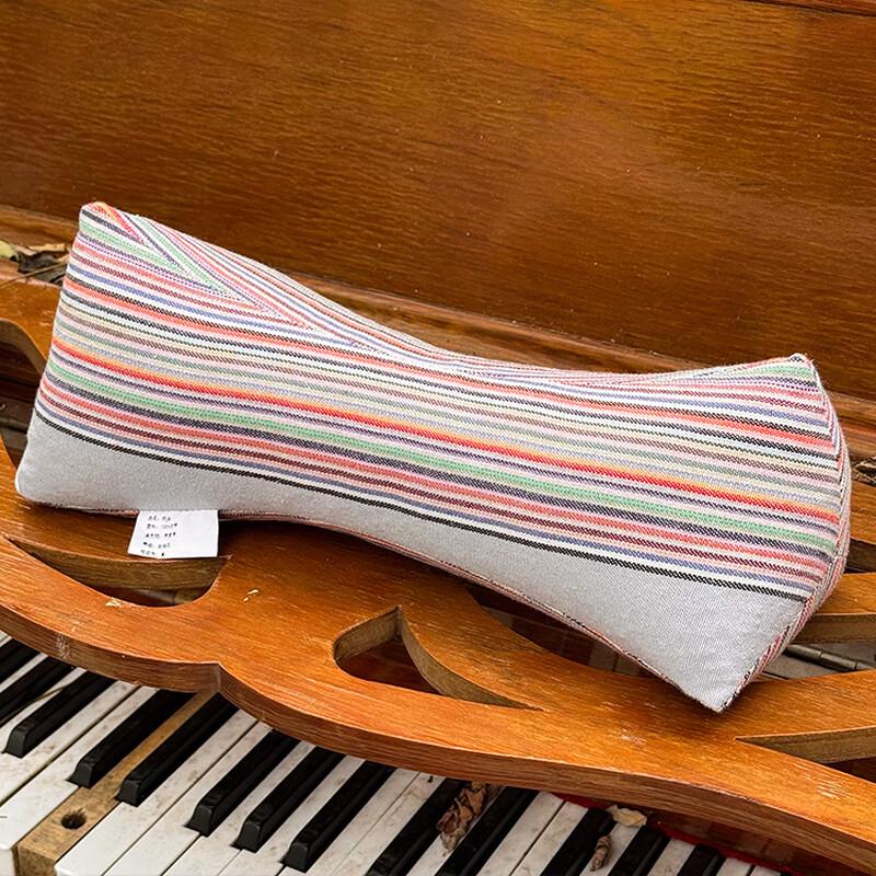 OLOMM Triangular Buckwheat Comfort Pillow