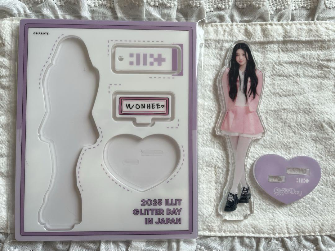 

[Б/У] Распродано акриловый стенд ILLIT glitterday Вонхи