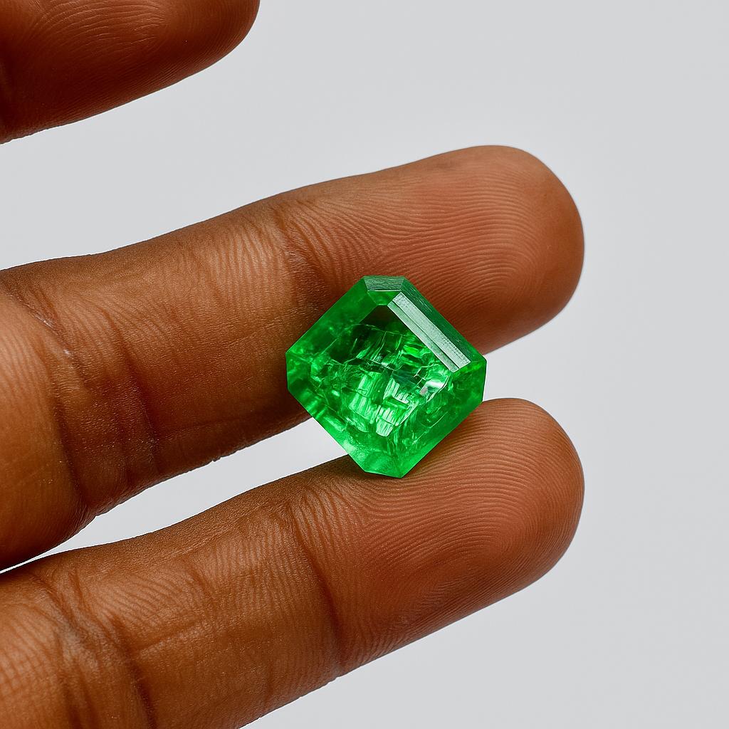 Natural Green Emerald Loose Gemstone 7.25 ct Muzo Square Cut for Jewelry Making and Gem Collections