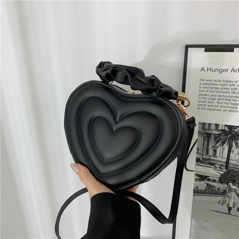 Retro Heart Shape Faux Leather Shoulder Bag for Women Fashionable Vintage Crossbody Purse CLE