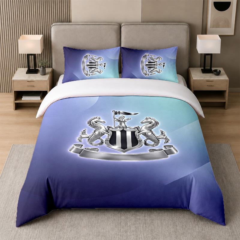3-teiliges Bettwäsche-Set Newcastle United Fußball Weiche Bettlaken und zwei Kissenbezüge Heim Schlafzimmer Dekoration