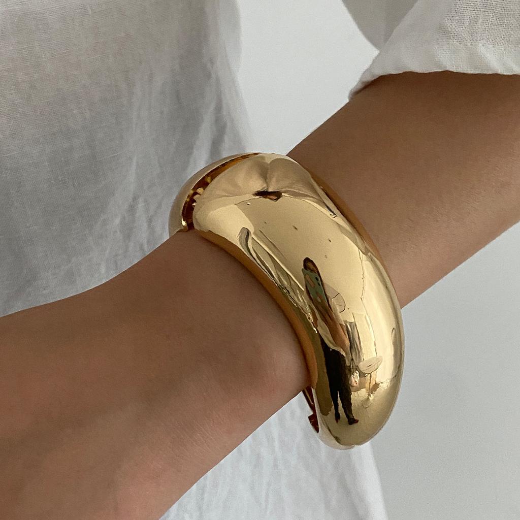 Personalized Irregular Ring Acrylic Resin Bracelet, Exaggerated Metal Wind Stacked Wide Bracelet