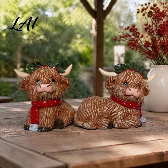 Decorative Resin Sculpture 2Pcs Christmas Highland Cow Figurine Yak Statue with Red Holiday Gift for Her Scarf Cute Animal Desktop Ornaments