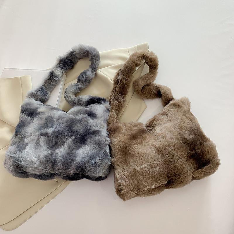 Herbst und Winter Mao Mao Tasche Damen neue modische große Kapazität Batik Plüsch Tragetasche Schulter Umhängetasche