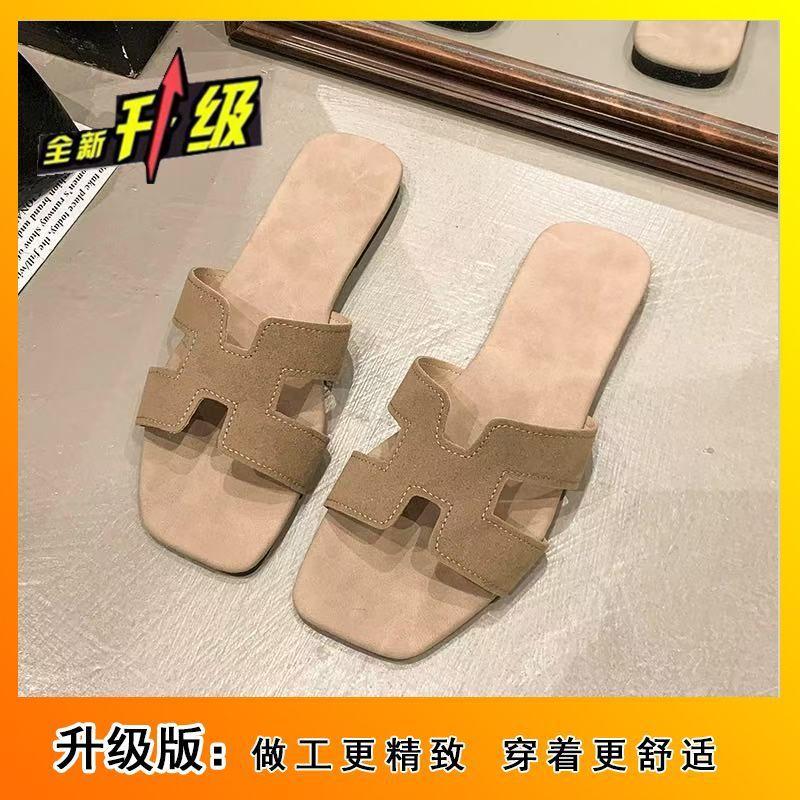 2025 summer new fairy slippers female summer wear one-word flat bottom versatile beach shoes sandals female