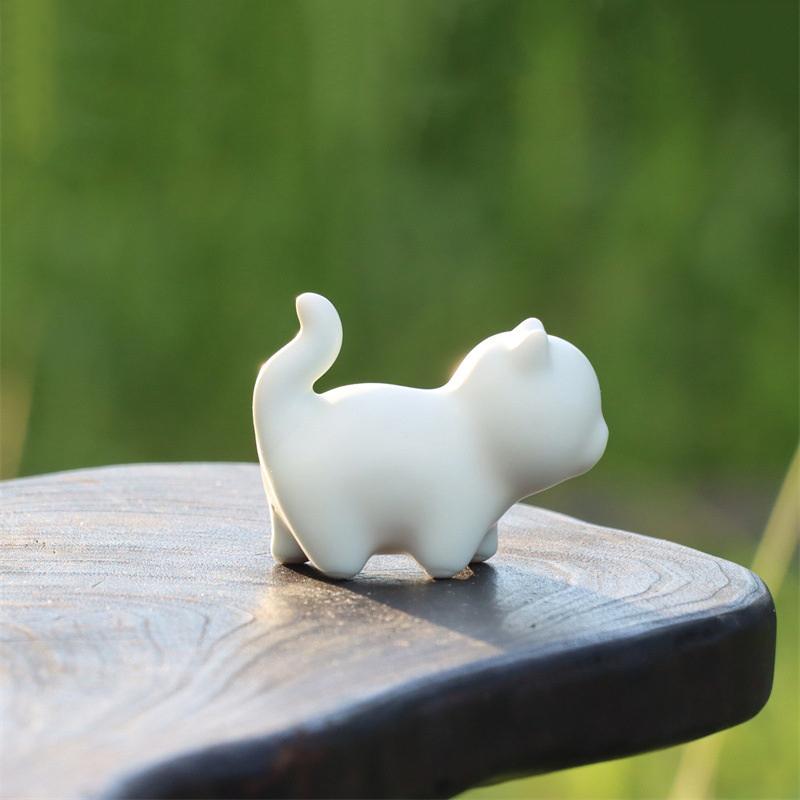 

1 шт. Очаровательная статуэтка кошки, Винтажная миниатюрная фигурка милого котенка рубинового цвета, Керамическая подставка для ручек/подставка для ручек в виде котенка. A1