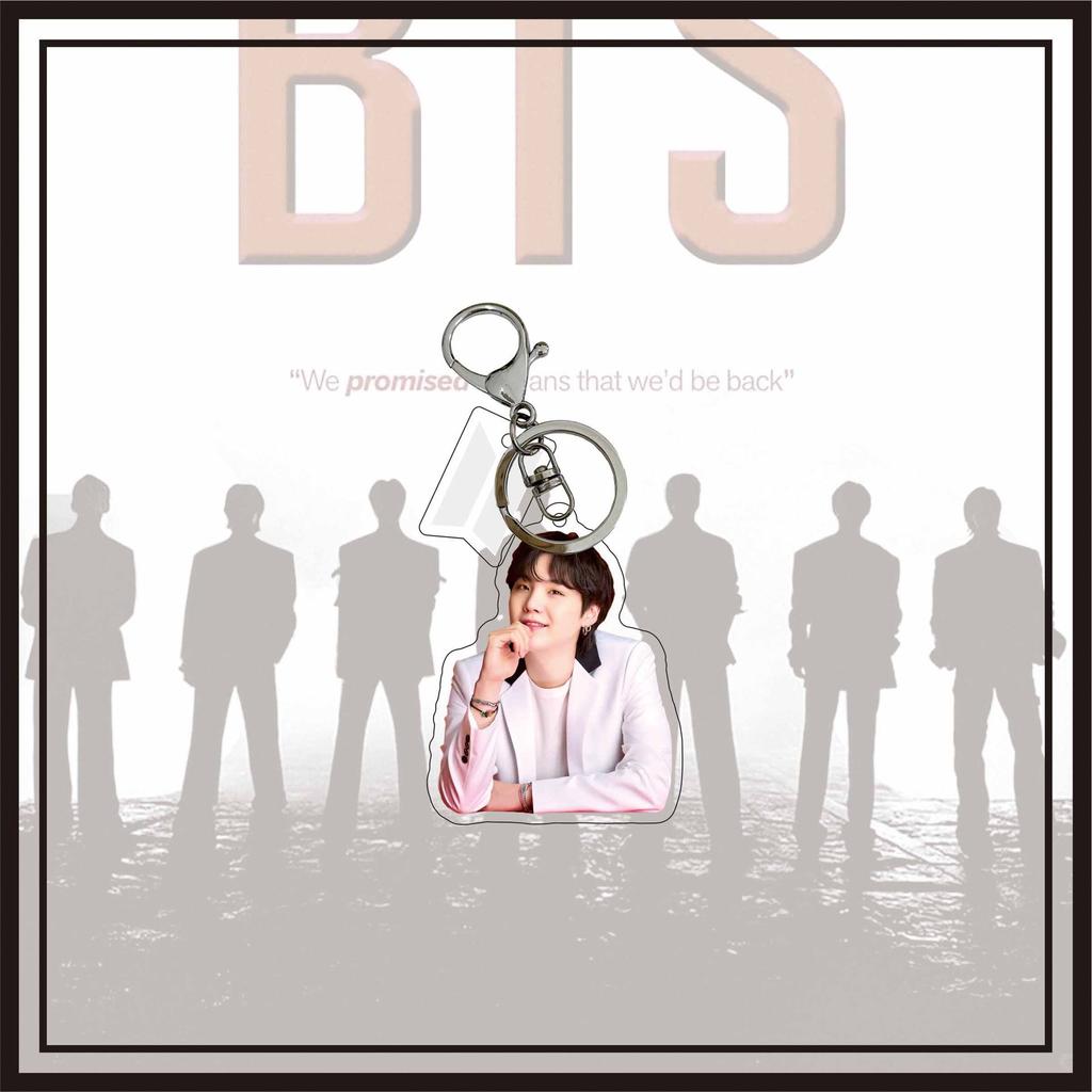 Portachiavi Acrilico BTS in Abito Bianco, Portachiavi con Foto dei Bangtan Boys, Ciondolo per Borsa Kpop ARMY e da Collezione(Jin / RM / Suga / Jimin / V / J-Hope / Jungkook)