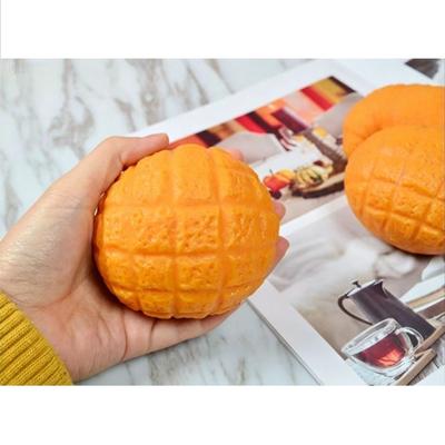 Ananas Brötchen Stressball Lebensecht Lebensmittel Squishies Spielzeug Stressabbau Fidget Spielzeug für Kinder & Erwachsene Trickreich Lustige Quetschgeschenke