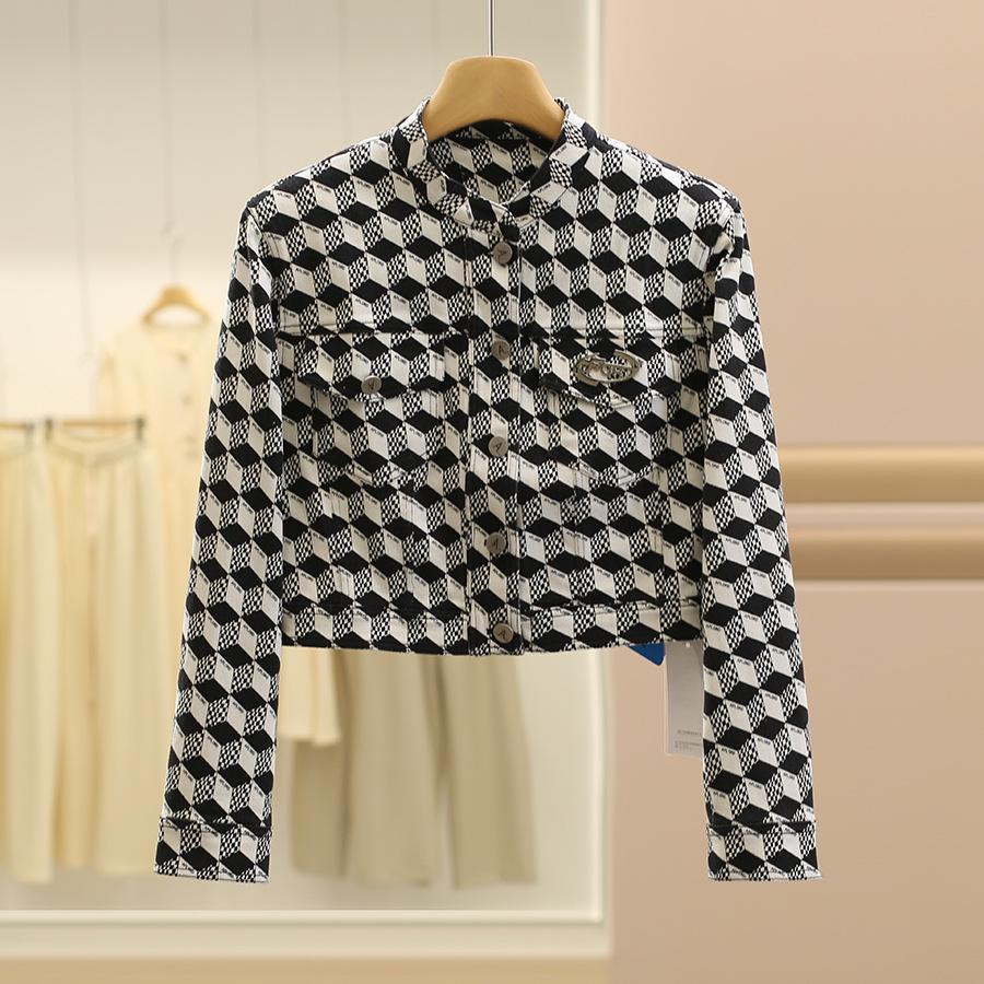 

Jiabei Yifei Plaid Slim Fit Jacket: Stylish Short Coat for Autumn Large