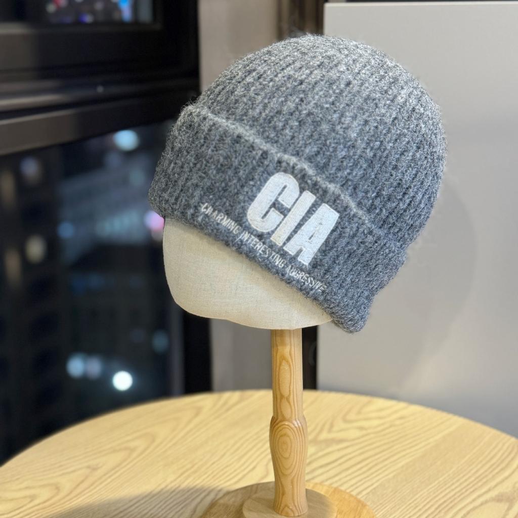 Korean Style Letter Embroidery Warm Woolen Hat for Women Winter Casual All Match Knitted Hat Showing Face Small Ear Protection Cold Hat Trendy