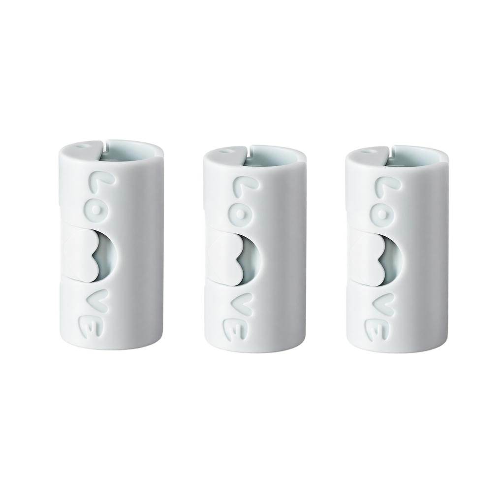 Bed Sheet Fasteners Set of 3 Non Slip Sheet Clips Adjustable Bed Linen Grippers Durable Fabric Holders for Mattress and Duvet Securement