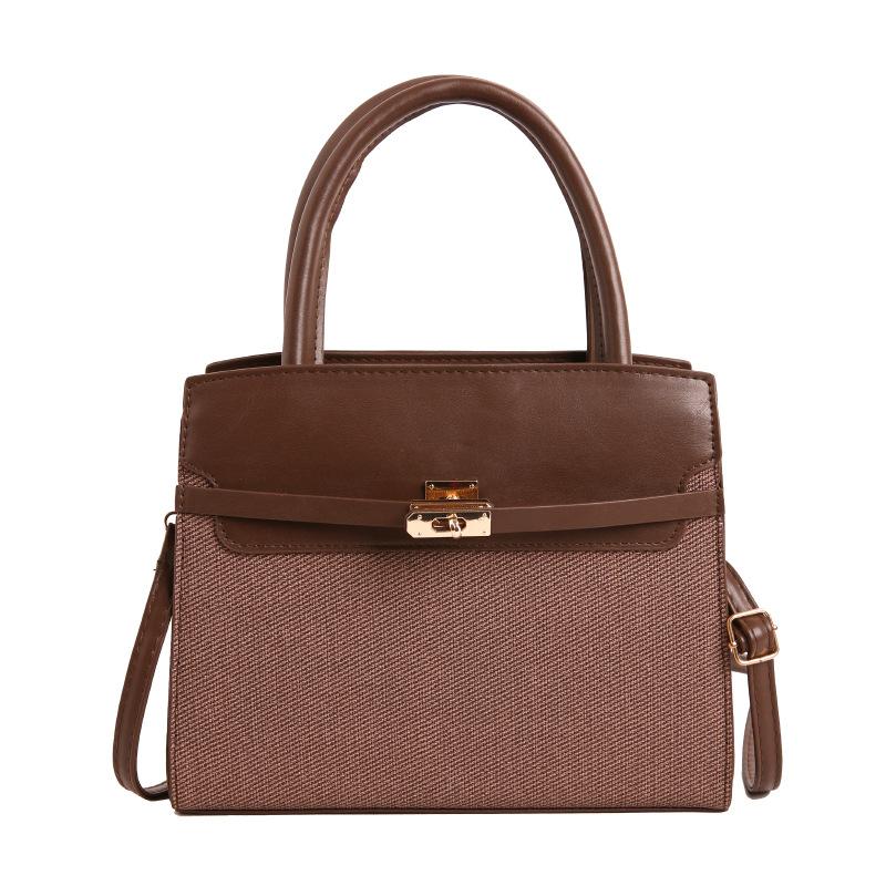Niche light luxury portable small square bag spring new fashion shoulder bag commuting large capacity messenger bag