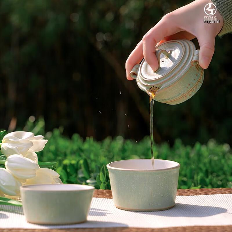 

WQT Spring Bamboo Travel Tea Set