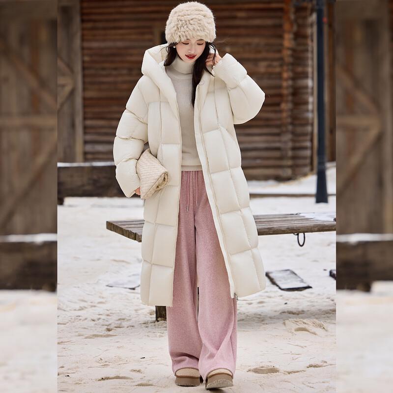 Bailuyu Women's Heavyweight 90% Duck Down Hooded Long Puffer Coat