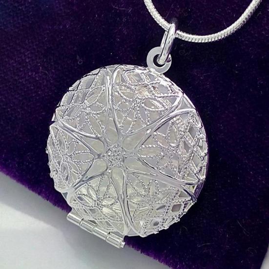 Hollow Round Pendant Long Durable Sturdy Snake Chain Hollow Photo Locket Pendant for Evening Party