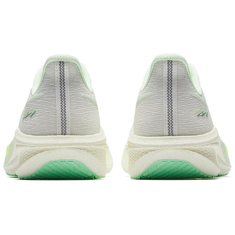 Anta MACH 5.0 Comfortable And Trendy Slip Resistant, Abrasion Resistant, Rebound 122525583-1