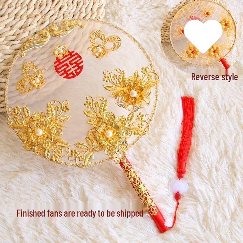 Red Wedding Fan: Ancient Style Bridal Joy with Hand Bouquet Blessing