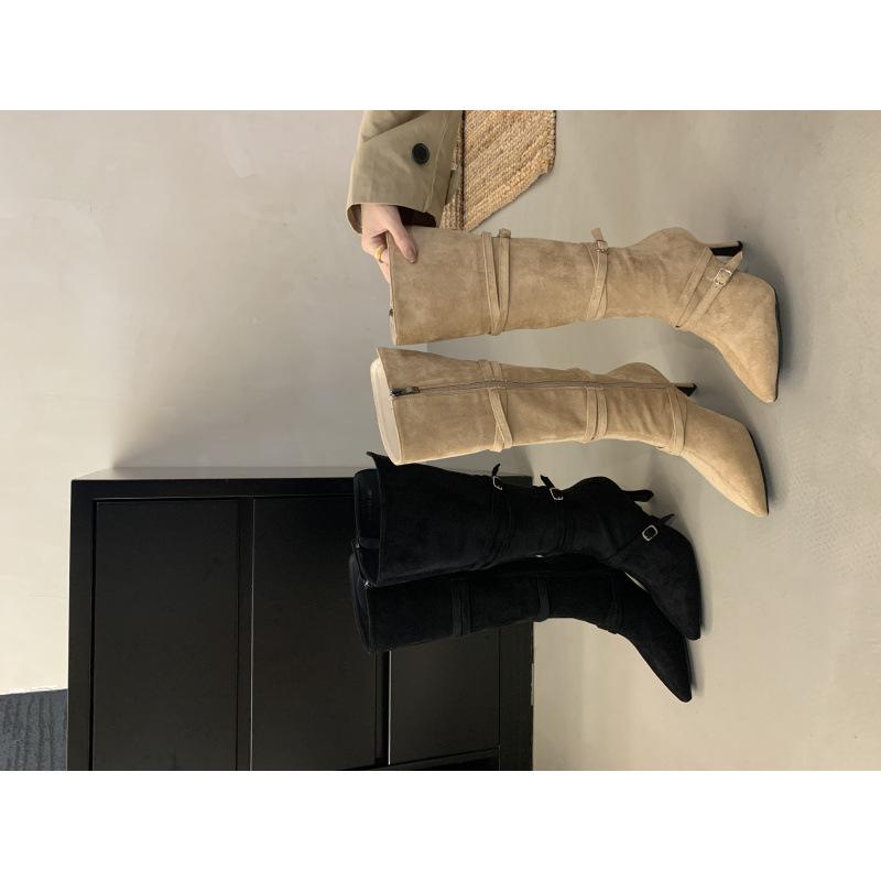 Stiliga fina stövlar höst och vinter tunna remmar spetsiga mocka tunna klackar höga stövlar men knähöga klackstövlar damskor