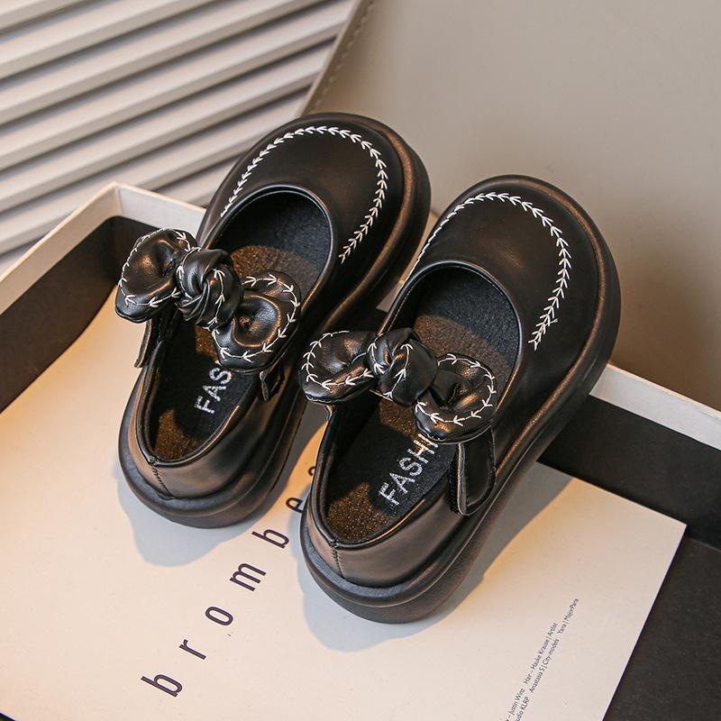 

Кожаная обувь для девочек 2025 осень новая с бантом детские туфли принцессы обувь для выступлений для девочек обувь для малышей с мягкой подошвой 23-29 yards whole box shot 49 pairs