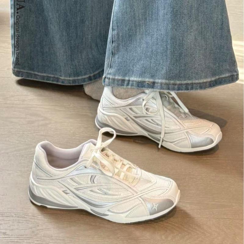 Niche design silver dad shoes women's mesh breathable retro sneakers, showing small versatile and lightweight casual shoes