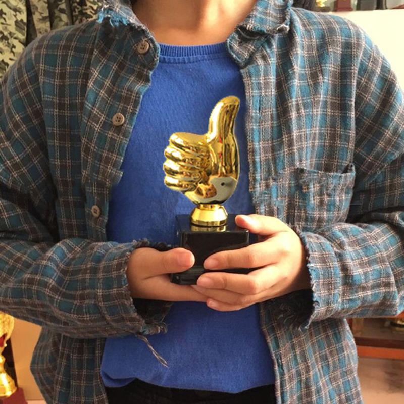 Medaglia Ricamata Creativa Pollice in Su Trofeo Decorazione Dorata Per Bambini Divertente Adulti Giocattolo Tazza Grande in Plastica