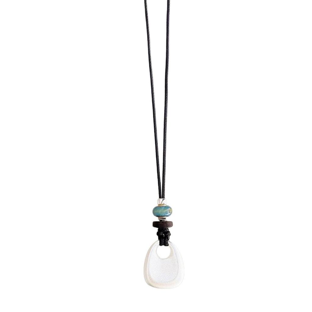 Elegant Black Leather Cord Pendant Necklace - Versatile Luxury Accessory