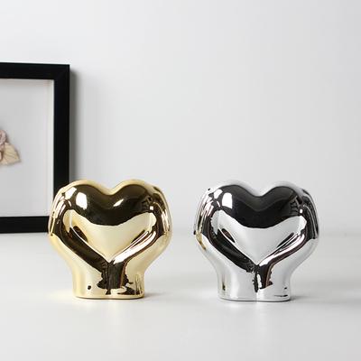 Deko & Wohnaccessoires – Statuetten