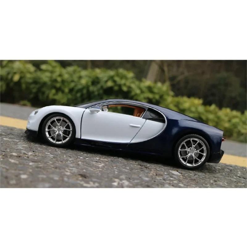 Welly 1/24 Bugatti Chiron Scale Diecast Vehicles High Simulation Model Car Metal Alloy Classic Toy Car For Kids Gift
