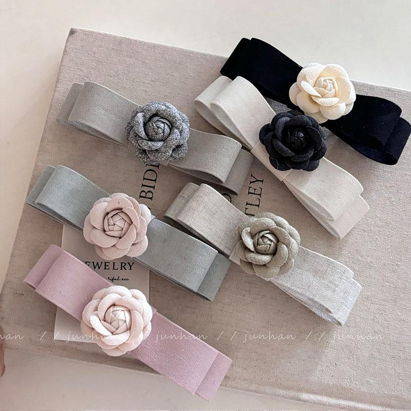 

Korean Camellia Spring Hair Clip for Women - Retro & Versatile Back Headwear