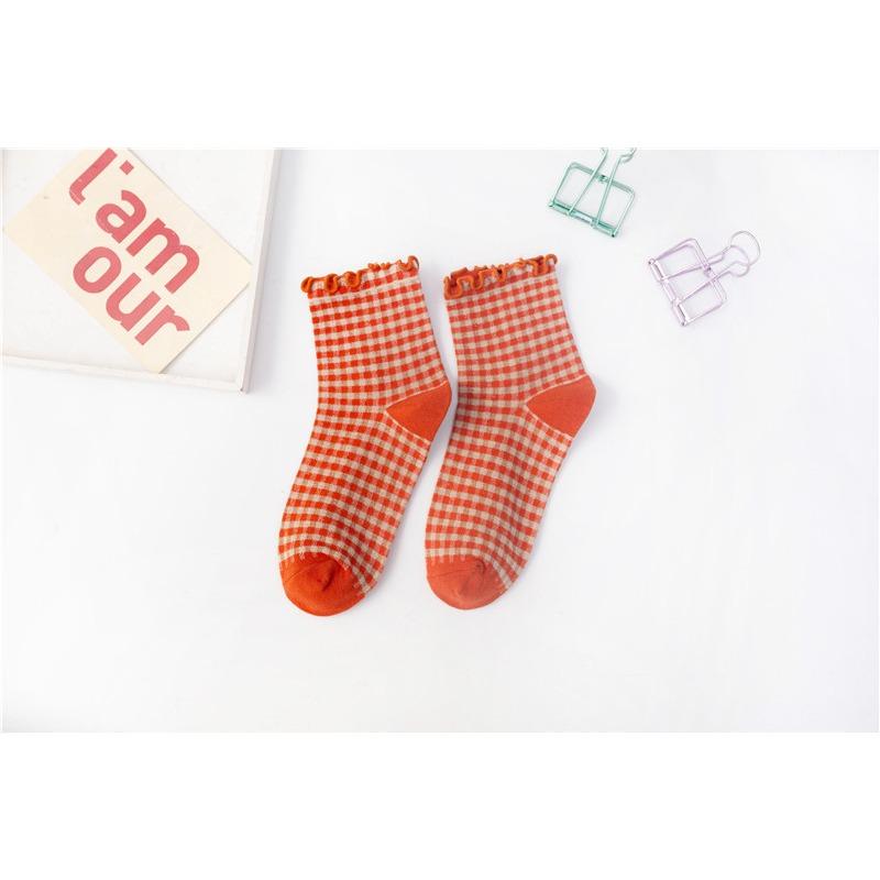 Female Spring and Autumn Vintage Square Checked Fungus Lace Lovely College Wind Tube Cotton Socks