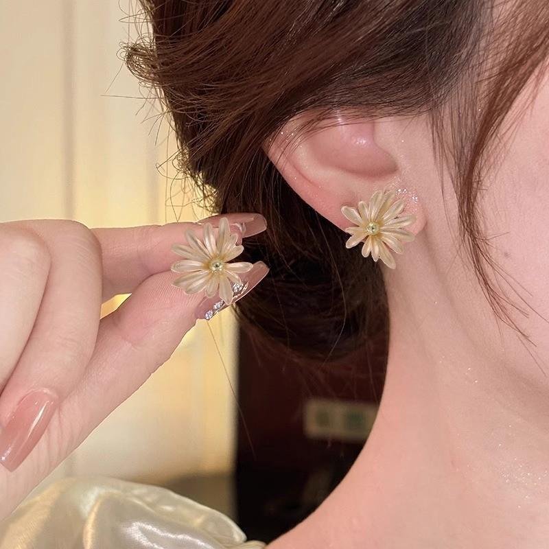 Pinkdudu Minimalist Zinc Alloy Earrings Korean Style Stud Earrings for Women Party Vacation Jewelry  Anniversary Gift PD2321