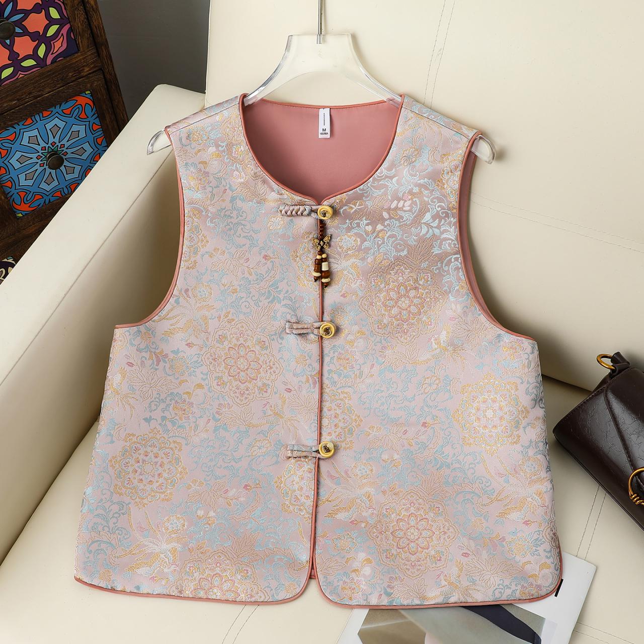 

2026 Women s Chinese National Style Jacquard Vest and Shawl Jacket with Frog Buttons 3XL 120-135 розовый