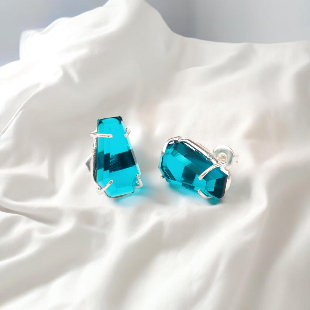 Rare Apatite Gemstone 925 Sterling Silver Jewelry Handmade Push Back Studs 0.6" EE-131-7