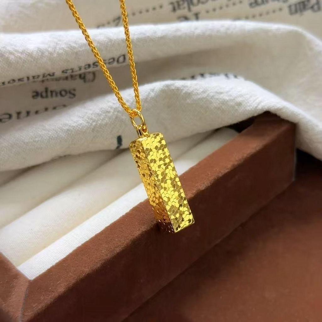 Four Directions Wealth Gold Bar Pendant Necklace: Women's Old Money Style with Love Couple Woven Rope and Clavicle Chain
