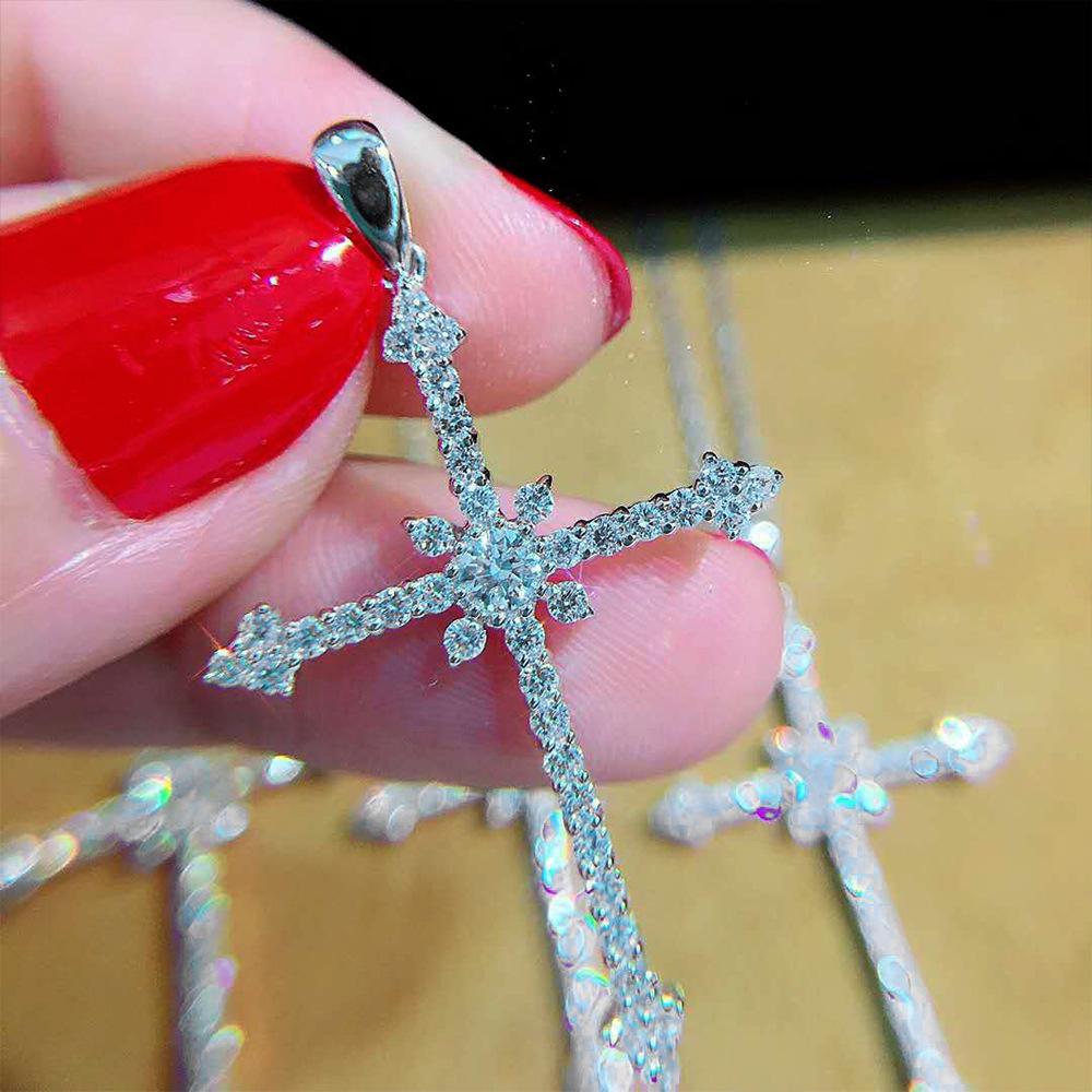 Zircon Cross Pendant Necklace, Luxurious Hip-hop Style Jewelry