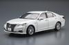 Aoshima Bunka Kyozai Scale Model Series SP Toyota Crown Royal Saloon G 2015 White Pearl Crystal Shine Plastic Model 1/24 Pre-Painted GRS210/AWS210