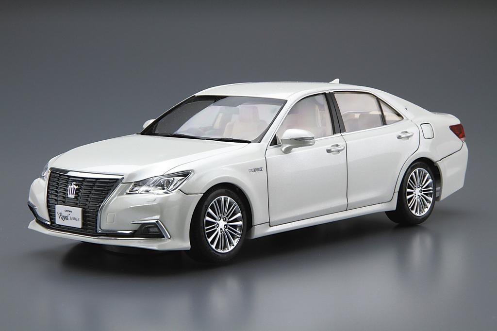 Aoshima Bunka Kyozai Scale Model Series SP Toyota Crown Royal Saloon G 2015 White Pearl Crystal Shine Plastic Model 1/24 Pre-Painted GRS210/AWS210