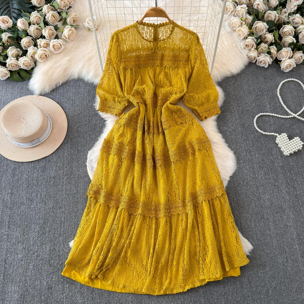 

Платье с высокой талией и круглым вырезом, рукавами-фонариками, женское, пэчворк, кружево, ажурное, для пожилых людей, облегающее, во французском стиле, со сборками, новое One Size жёлтый