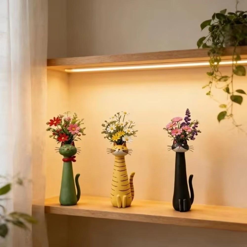 Cartoon Whimsical Cat Flower Vase Quirky Resin Cat Flower Holder Modern Cat Bud Vase  Bedroom