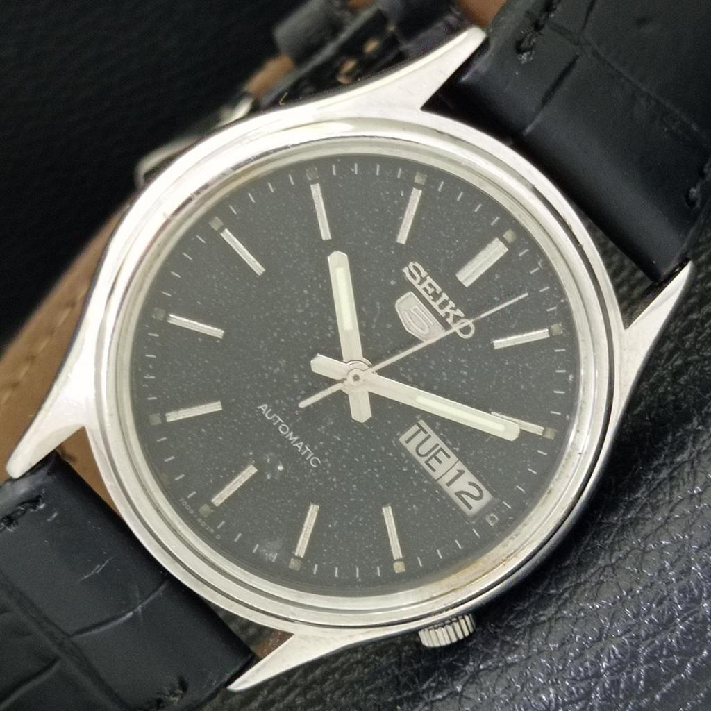 

ВИНТАЖНЫЕ ЧАСЫ SEIKO 5 АВТОМАТИЧЕСКИЕ 7009A ЯПОНИЯ МУЖСКИЕ ОРИГИНАЛЬНЫЙ ЦИФЕРБЛАТ a500785-5 R154-a500785