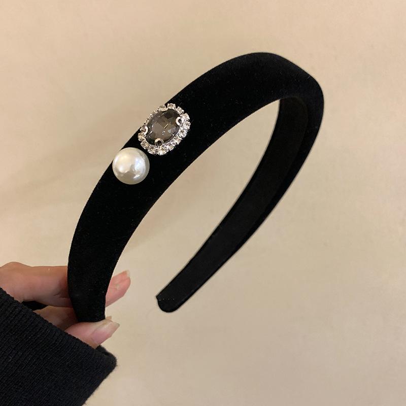 Rose Black Velvet Hair Bands For Women Classic Popular Korea Design Camellia Pearl Ribbon Headdress Head Wrap Headband