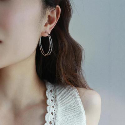 European/American Double-Layer Staggered Circle Earrings: Trendy, Cold Style, High-End Double Ring Design.