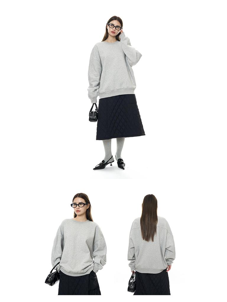 Louvre Winter Korean INS Oversized Leisure Sports Plus Velvet Warm Sweater: Skin-Friendly, Loose-Fit Women's Top.