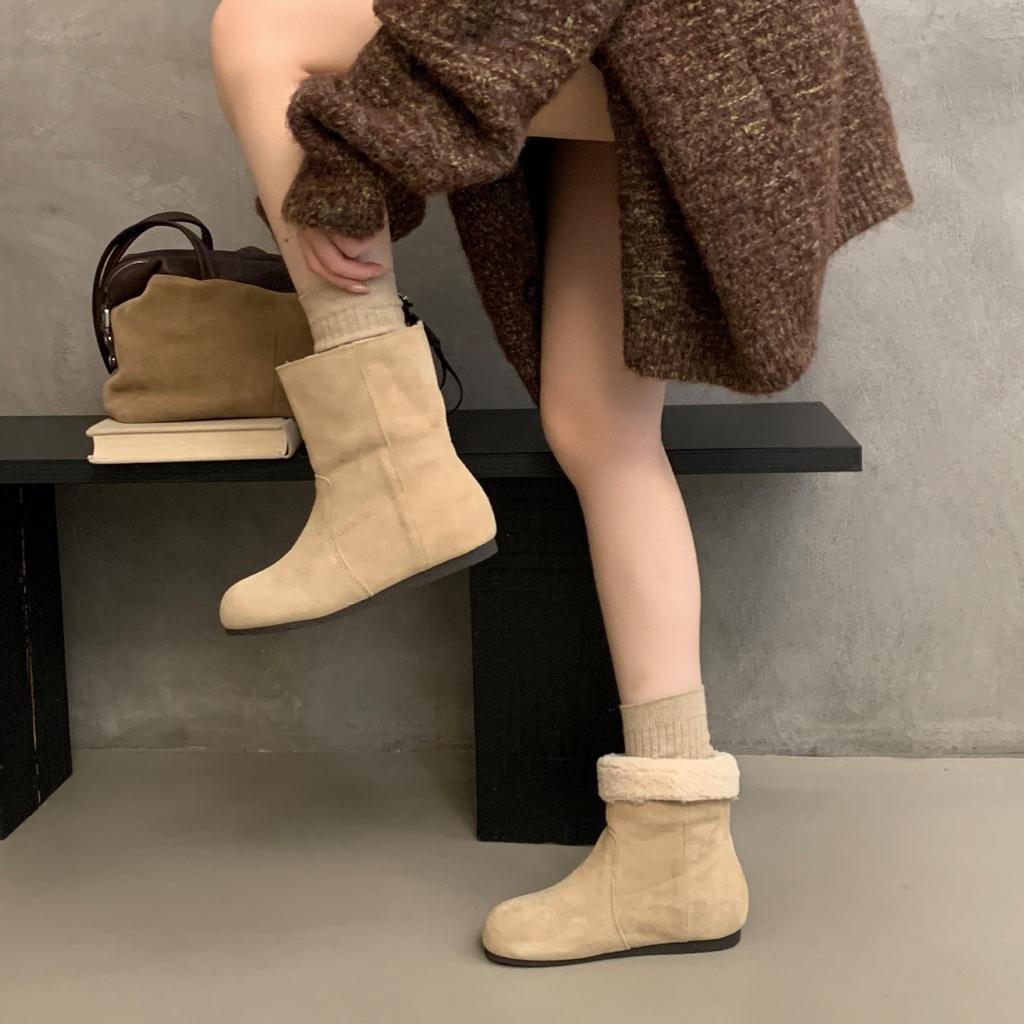 Two warm snow boots, new inner height-increasing fluffy cotton shoes in autumn and winter, retro velvet short boots