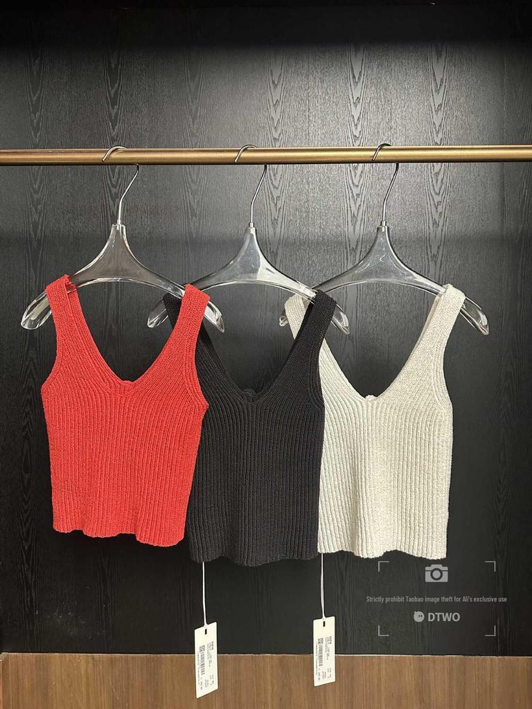 DTWOV 3D Flower Knit Camisole: Women's Spring 2026 Fashion Sleeveless Top