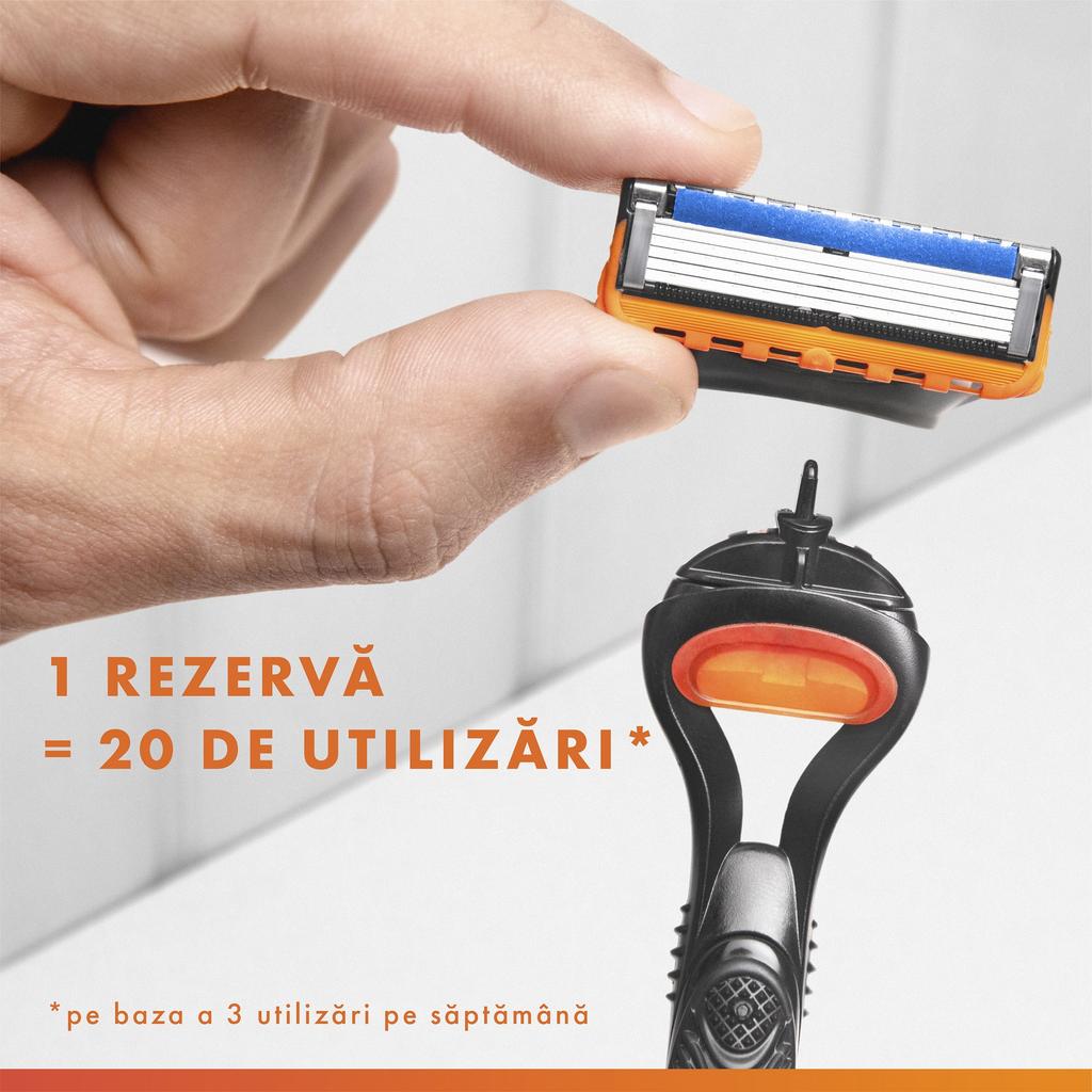 Gillette Fusion5 Men's Razor, 1 Razor Handle with 5-Blade Refills, Precision Trimmer, 5 Blades for a Close and Long-Lasting Shave