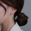 Yousheng 1 Pair Huggie Earrings Rhinestone Contrast Color Claw Shape Hollow Anti-allergy Electroplated Lightweight Stainless Ear Decoration Jewelry